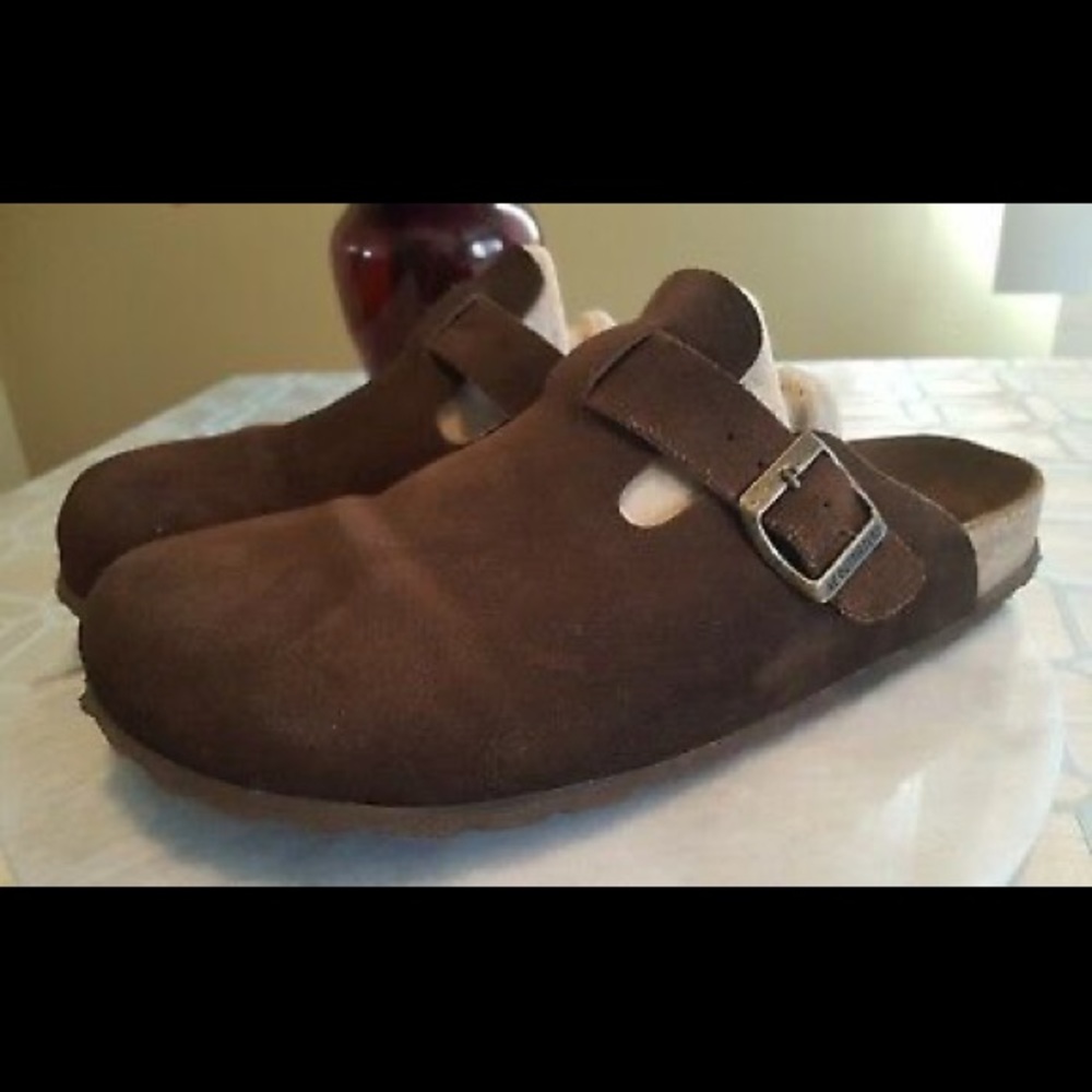 NWT American Eagle Outfitters Brown size 11 clog